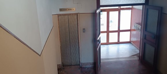 7 rooms Apartment in Avellino, Italy No. 306681 3