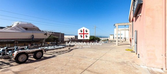 4000m² Warehouse in Olbia, Italy No. 50054 41