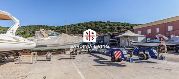 4000m² Warehouse in Olbia, Italy No. 50054 18