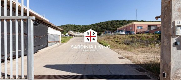 4000m² Warehouse in Olbia, Italy No. 50054 21