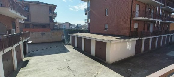 4-salle Appartement à Cuneo, Italy No. 14481 18