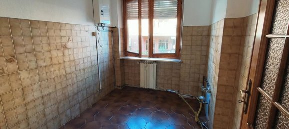 4-salle Appartement à Cuneo, Italy No. 14481 35