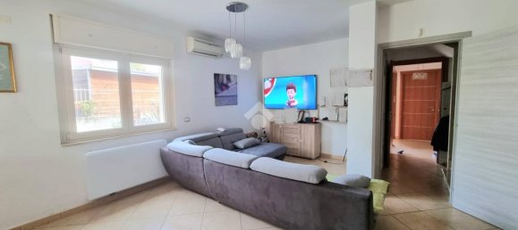 Villa de 4 dormitorios en Catanzaro, Italy No. 36626 28