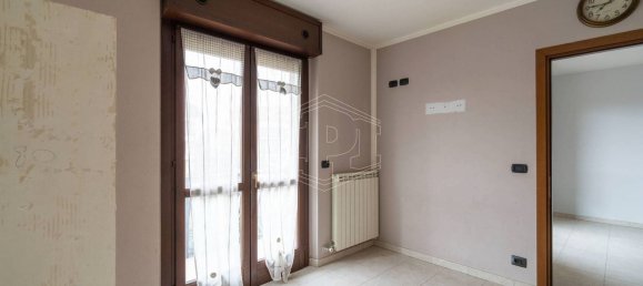 4 rooms Apartment in Volpiano, Italy No. 58368 34