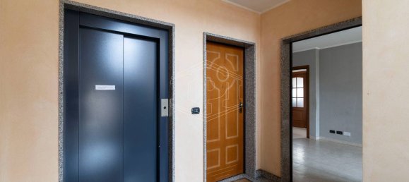 4 rooms Apartment in Volpiano, Italy No. 58368 12