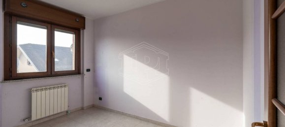 4 rooms Apartment in Volpiano, Italy No. 58368 8