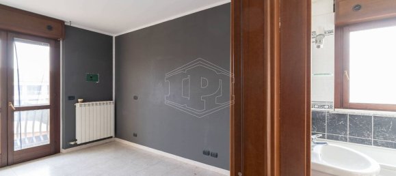 4 rooms Apartment in Volpiano, Italy No. 58368 4