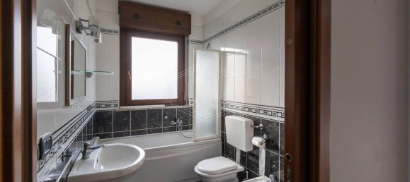 4 rooms Apartment in Volpiano, Italy No. 58368 6