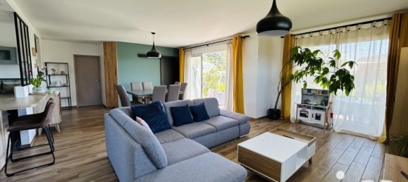 3 bedrooms House in Ger, France No. 289475 2