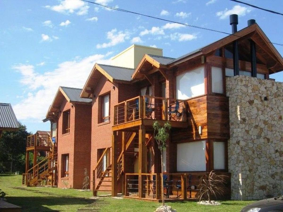 1600m² Commercial property in Mar del Plata, Argentina No. 103942