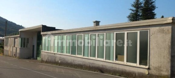 Lagerhaus in Civate, Italy 1620m², Nr. 280208 3