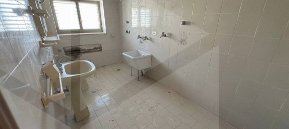 Apartamento de 5 dormitorios en Somma Vesuviana, Italy No. 20482 6