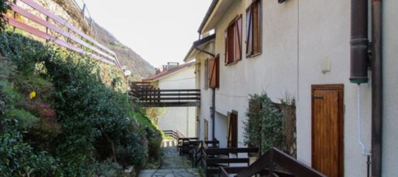 6-Zimmer Doppelhaus in Dizzasco, Italy, Nr. 6344 5