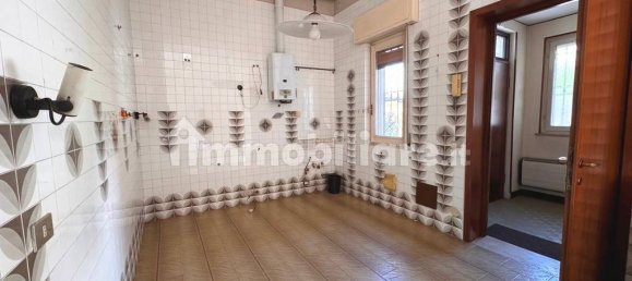 4 bedrooms Villa in Abbiategrasso, Italy No. 286912 9