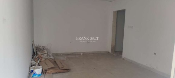  محل تجاري في Bormla, Malta 48متر مربع رقم 13408 2