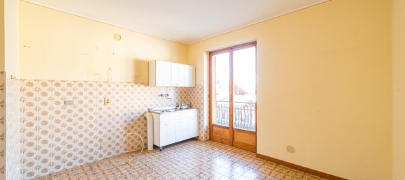 3-salle Appartement à Dronero, Italy No. 155394 8