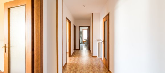 3-salle Appartement à Dronero, Italy No. 155394 4