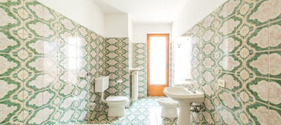 3-salle Appartement à Dronero, Italy No. 155394 20