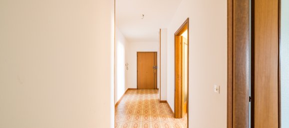 3-salle Appartement à Dronero, Italy No. 155394 6