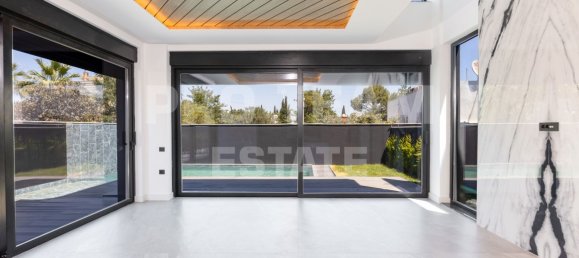 6 rooms Villa in Lara, Turkey No. 27154 15