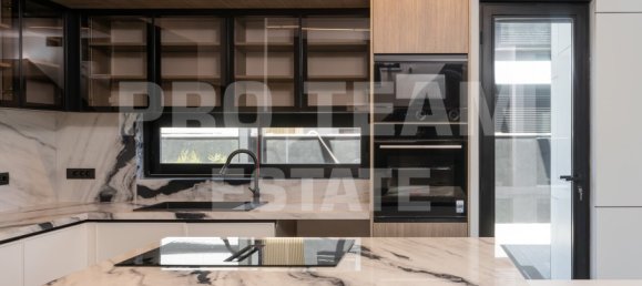 6 rooms Villa in Lara, Turkey No. 27154 10