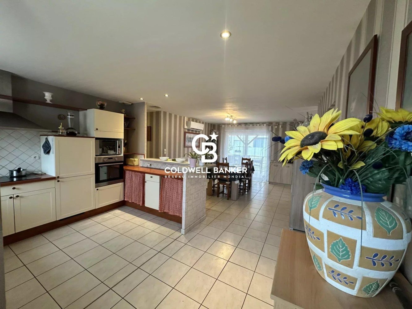 2 غرف نوم منزل في Nazelles-Negron, France رقم 301498