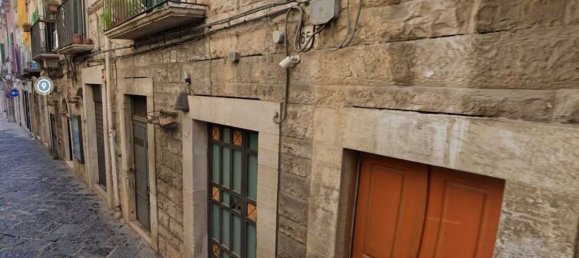 5 rooms Apartment in Molfetta, Italy No. 39574 4