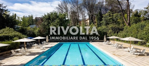 14 rooms Penthouse in Rome, Italy No. 82074 33