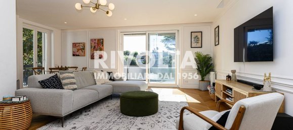 14 rooms Penthouse in Rome, Italy No. 82074 6