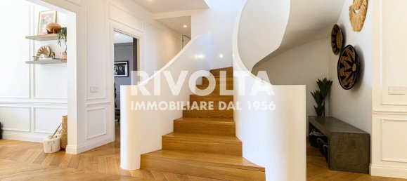 14 rooms Penthouse in Rome, Italy No. 82074 10