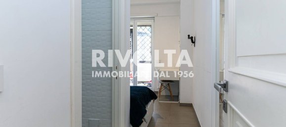 14 rooms Penthouse in Rome, Italy No. 82074 17