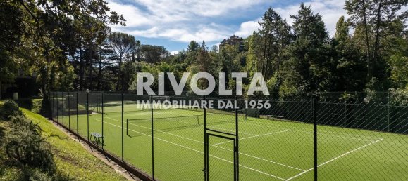 14 rooms Penthouse in Rome, Italy No. 82074 38