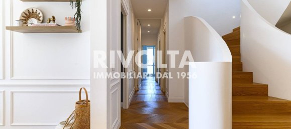 14 rooms Penthouse in Rome, Italy No. 82074 11