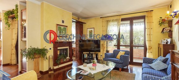 3 bedrooms Penthouse in Arese, Italy No. 172309 3