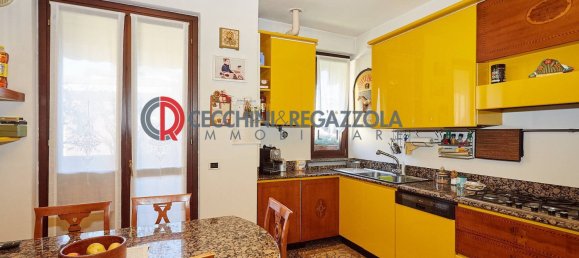 3 bedrooms Penthouse in Arese, Italy No. 172309 23