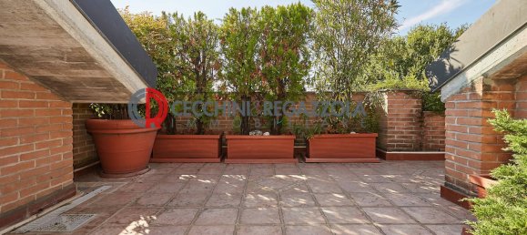 3 bedrooms Penthouse in Arese, Italy No. 172309 37