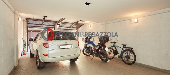 3 bedrooms Penthouse in Arese, Italy No. 172309 40