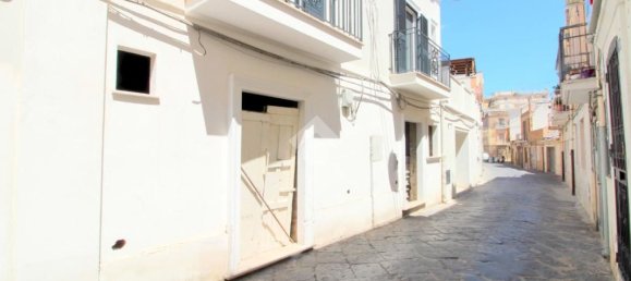 2 rooms House in Lucera, Italy No. 297786 9