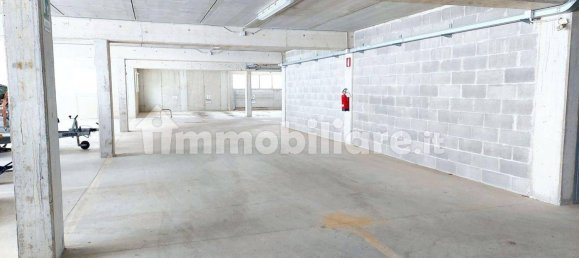 Парковка с 1 комнатой в Камподольчино, Италия № 208015 13