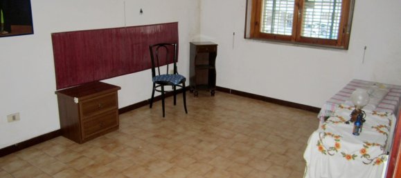 4-Zimmer Wohnung in Eboli, Italy, Nr. 295224 7
