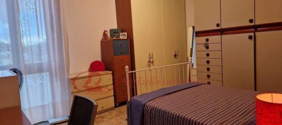 4 rooms Apartment in Florence, Italy No. 117445 11