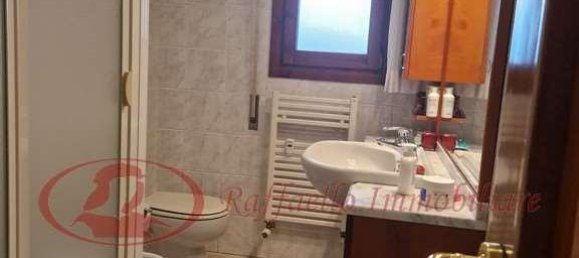 4 rooms Apartment in Florence, Italy No. 117445 9