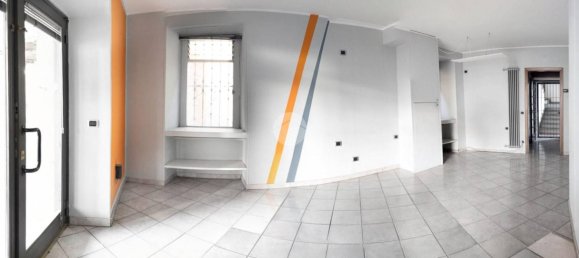 Propiedad comercial de 3 habitaciónes en Urgnano, Italy No. 277047 9