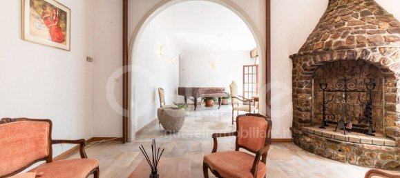 10 bedrooms Villa in Udine, Italy No. 355879 8