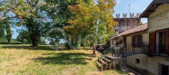 10 bedrooms Villa in Udine, Italy No. 355879 2