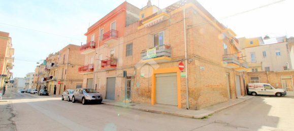 3 rooms House in Lucera, Italy No. 31984 7