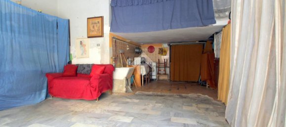 3 rooms House in Lucera, Italy No. 31984 28