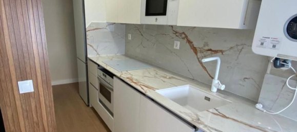 2 bedrooms Apartment in Madrid, Spain No. 188636 5