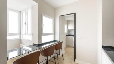Apartamento de 2 dormitorios en Madrid, Spain No. 125612