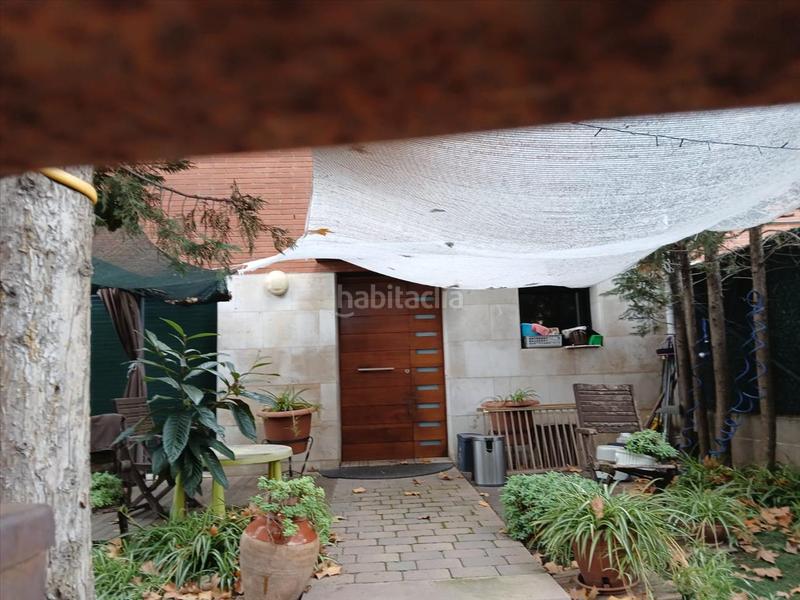 Adosado de 4 dormitorios en Gerona, Spain No. 246077